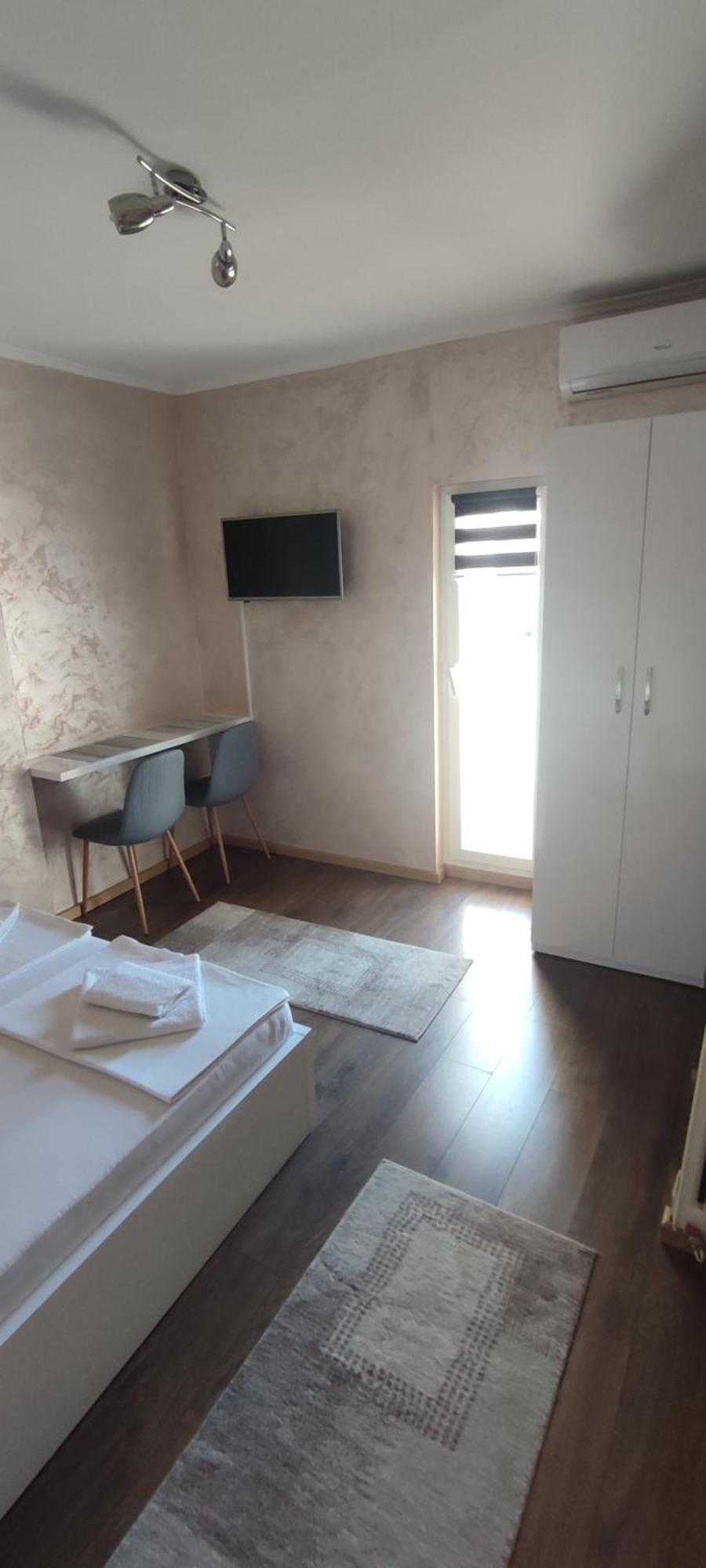 Menrat Apartment Novi Sad Ngoại thất bức ảnh